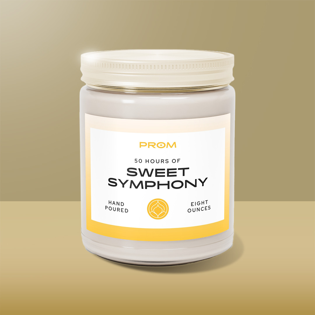 Closed jar of PROM scented-candle. Sweet Symphony fragrance